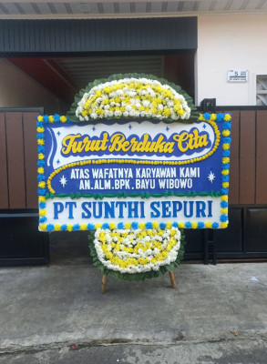 Papan Bunga Duka di Pulau Sebuku