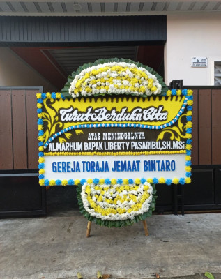 Papan Bunga Duka di Pulau Sebuku
