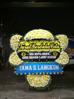 Papan Bunga Duka di Pulau Sebuku