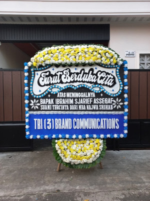 Papan Bunga Duka di Pulau Sebuku